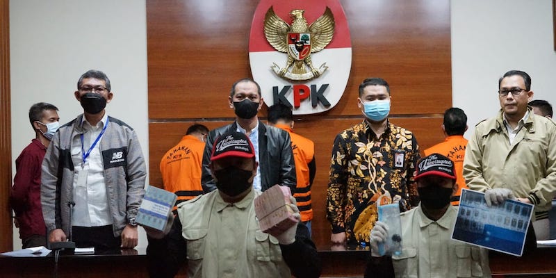 KPK Amankan Uang 4,4 M dari Tangkap Tangan Rektor Unila, Termasuk Kunci Safe Deposit Box Berisi Emas