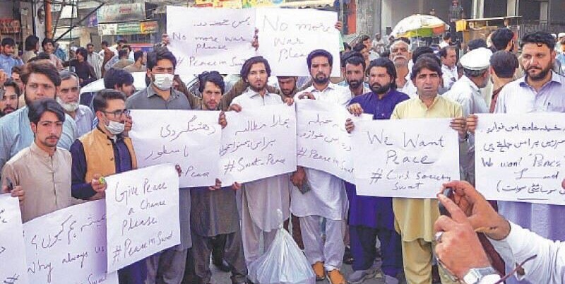 Delapan Orang Terbunuh karena Teror Bom TTP, Warga Pakistan Gelar Aksi Unjuk Rasa