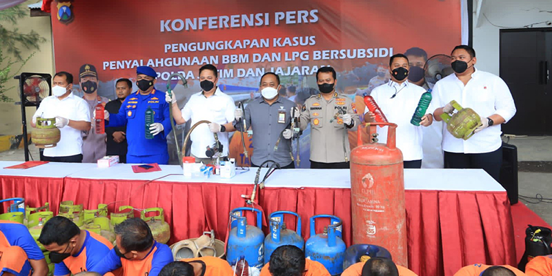 Bongkar Penyalahgunaan BBM dan LPG Bersubsidi, Polda Jatim Amankan 91 Tersangka