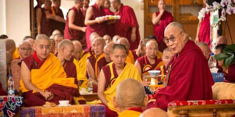 Demi Bendung Penyebaran Buddhisme, China Lakukan Banyak Pelanggaran HAM di Tibet