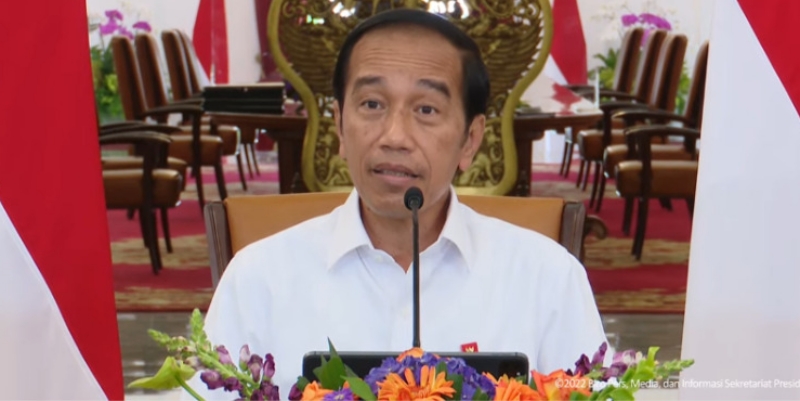 Rocky Gerung: Jokowi Serahkan Keputusan Naikkan BBM ke Naluri-naluri Para 