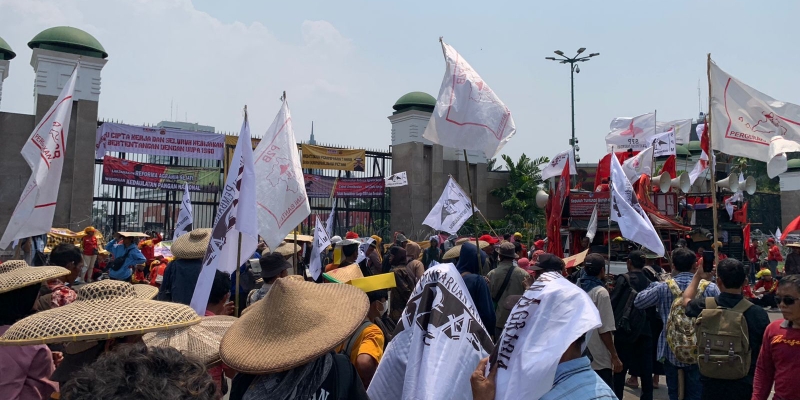 Demo di DPR, Sekjen KPA: Jokowi Harus Jalankan Reforma Agraria Sejati<i>!</i>