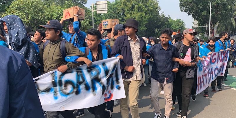 Ribuan mahasiswa unjuk rasa menolak kenaikan harga BBM/RMOL