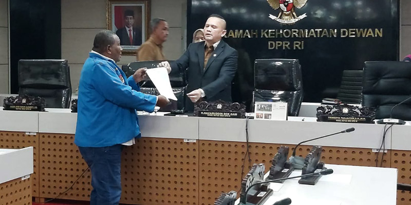 Katakan "TNI Kayak Gerombolan", Effendi Simbolon Dilaporkan ke MKD