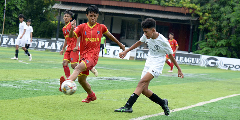 Putra Faqih Borong 5 Gol, Erlangga FA Makin Kokoh di Puncak Klasemen Liga RMOL U16
