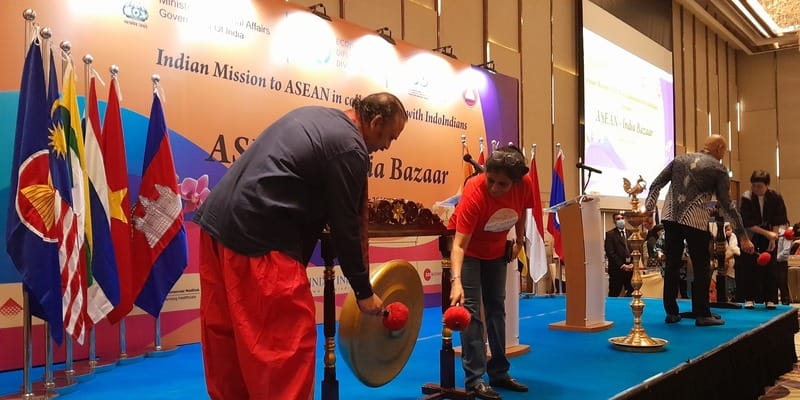 Perkuat Hubungan, Misi India untuk ASEAN Gelar Bazar Diwali dan Pameran Seni