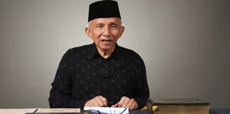 Amien Rais Sarankan Jokowi <i>Gentle</i> Tunjukkan Ijazah Asli ke PN Jakpus