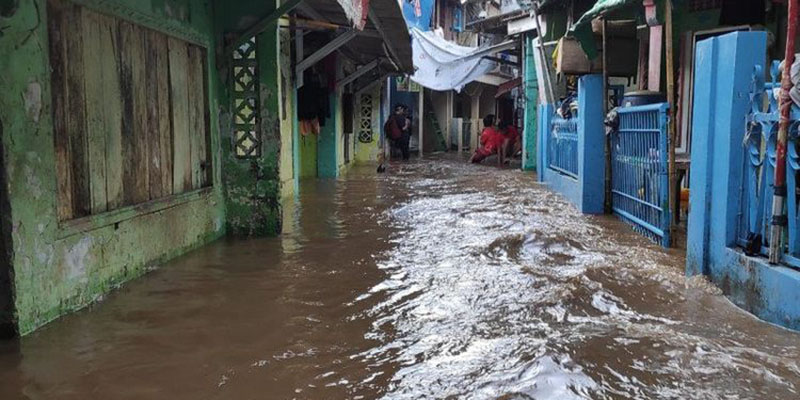 Dampak Luapan Kali Ciliwung, 25 RT di Jaksel dan Jaktim Terendam hingga 2 Meter Pada Kamis Pagi