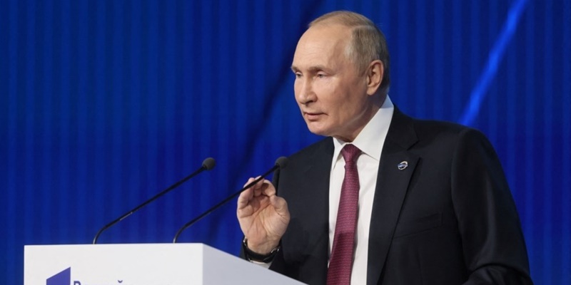 Putin: Dunia Menghadapi Dekade Berbahaya karena Barat Melakukan Permainan Kotor
