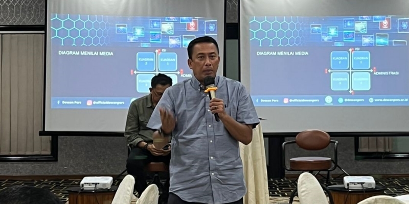 Jurnalistik Bukan Kerja Humas<i>!</i>