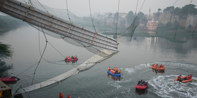 Tragedi Runtuhnya Jembatan Tua di Morbi India: Jumlah Korban Tewas Bertambah Hingga 132 Orang