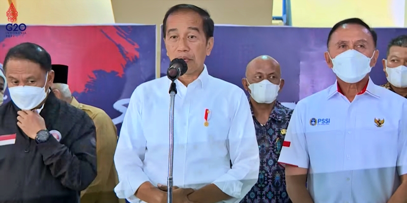 Tragedi Kanjuruhan, Jokowi: Alhamdulillah Sepak Bola Indonesia Tidak Kena Sanksi FIFA