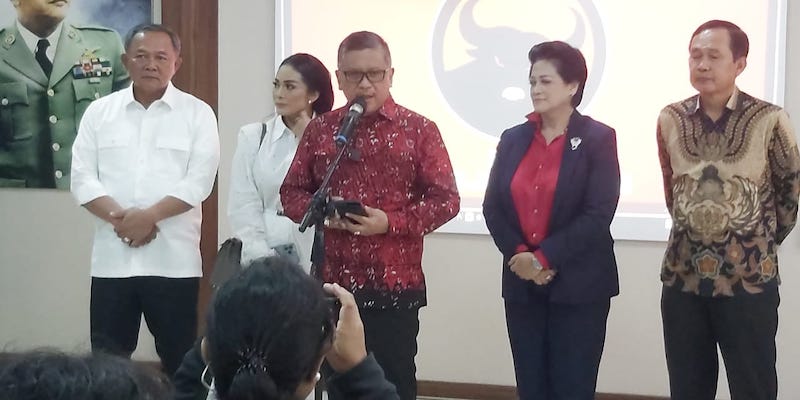 Tidak Buru Efek Ekor Jas, Hasto Tegaskan Paket Capres PDIP Ada di Tangan Megawati