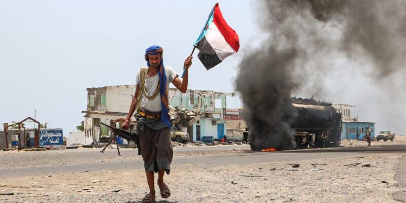 Gencatan Senjata Gagal, Pemberontak Yaman Kembali Luncurkan Serangan Pertama di Pelabuhan Minyak