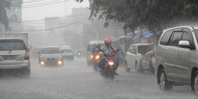 Hujan Deras, 10 Ruas Jalan di Jaksel Tergenang