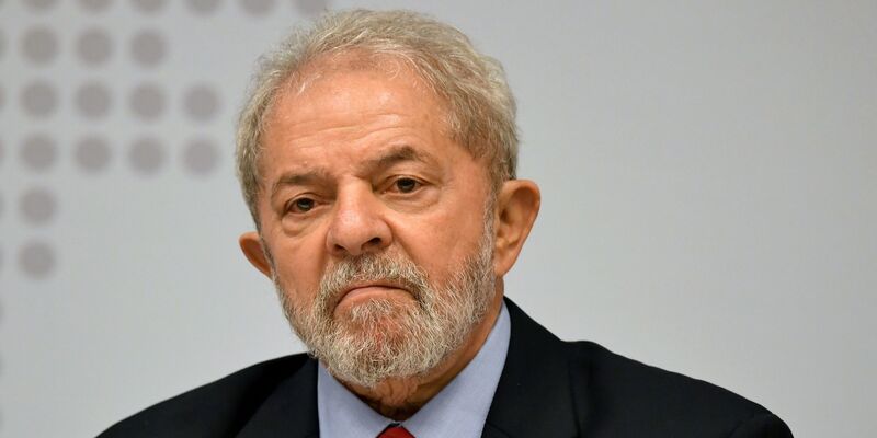 Hapus Aturan Bolsonaro, Presiden Terpilih Lula akan Kenakan Pajak Senjata