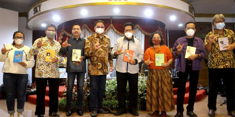 Jelang Hari Pahlawan, Satupena Luncurkan Link Pembelian 100 Buku yang Mewarnai Sejarah Indonesia