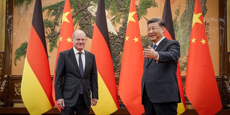 Xi Setuju dengan Scholz untuk Memberi Peringatan kepada Putin agar Tidak Menggunakan Nuklir