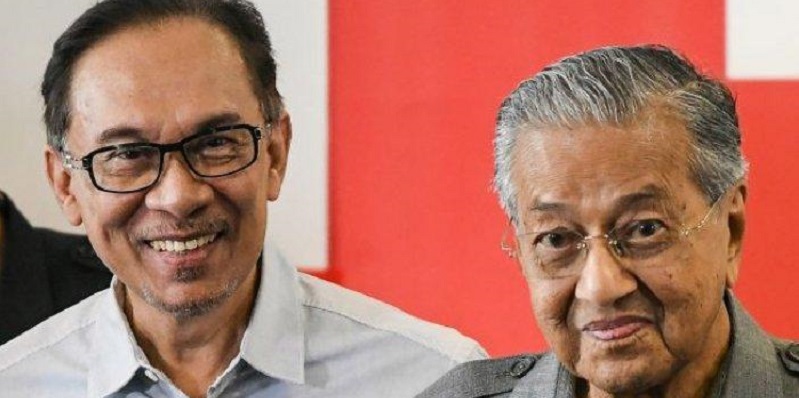 Mahathir Mohamad Beri Ucapan Selamat untuk Anwar Ibrahim