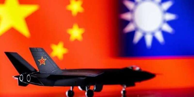 15 Jet Tempur dan Tiga Kapal Angkatan Laut China Terdeteksi di Sekitar Taiwan