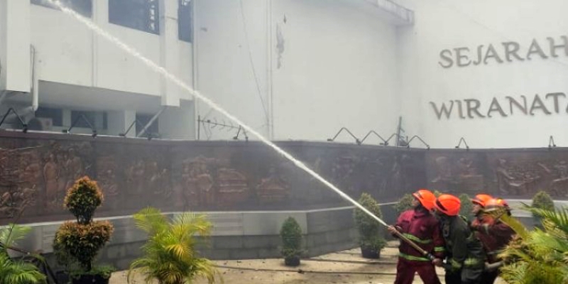 Gedung Balaikota Bandung Dilalap Si Jago Merah