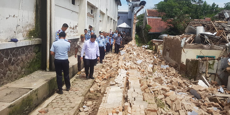 Dirjenpas Kunjungi Lapas Cianjur dan Serahkan Bantuan Pasca Gempa