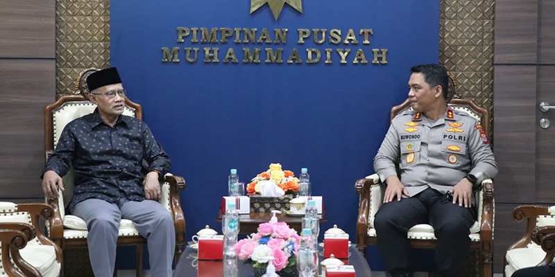 Resmi Jabat Kapolda DIY, Irjen Suwondo Nainggolan Sowan ke PP Muhammadiyah
