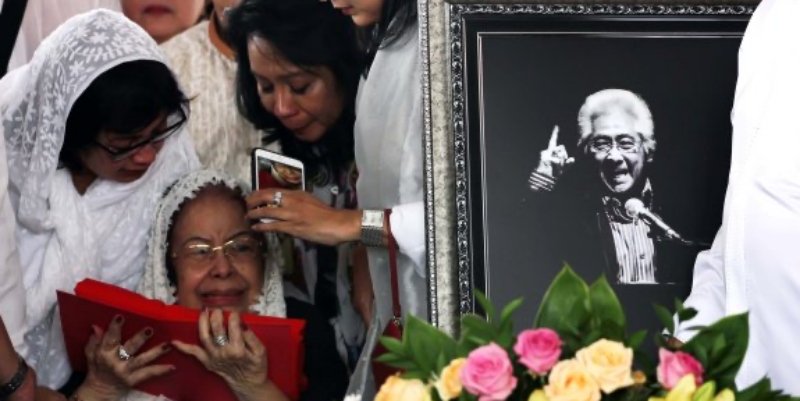 Kabar Duka, Istri Mendiang Adnan Buyung Nasution Wafat