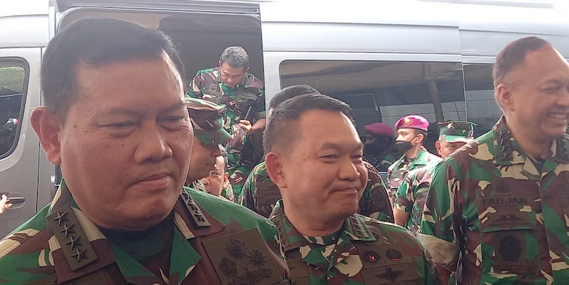 Semobil Dengan Kepala Staf TNI dan Kapolri, Laksamana Yudo Margono Tiba di Gedung DPR