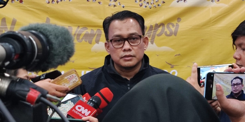 KPK Sita Alat Elektronik saat Geledah Rumah dan Apartemen Bambang Kayun