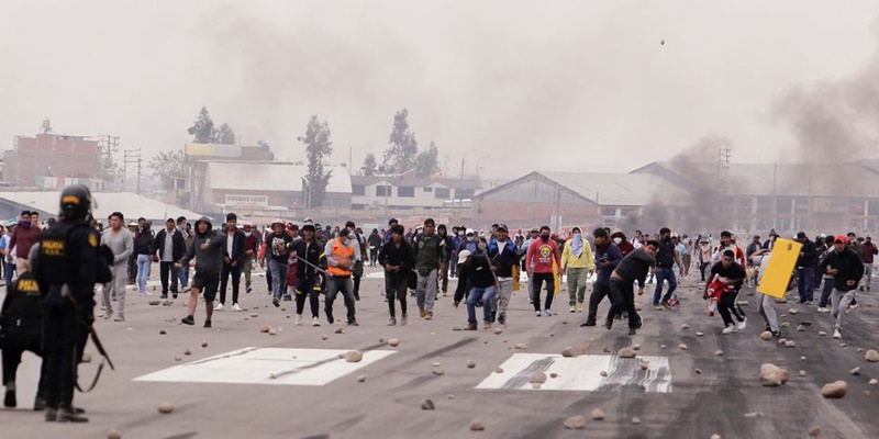 Kerusuhan Sudah Banyak Makan Korban, Presiden Peru <i>Ogah</i> Mundur