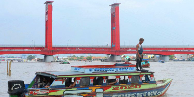 Ahli Cagar Budaya Meminta Pemasangan Lift di Jembatan Ampera Dihentikan