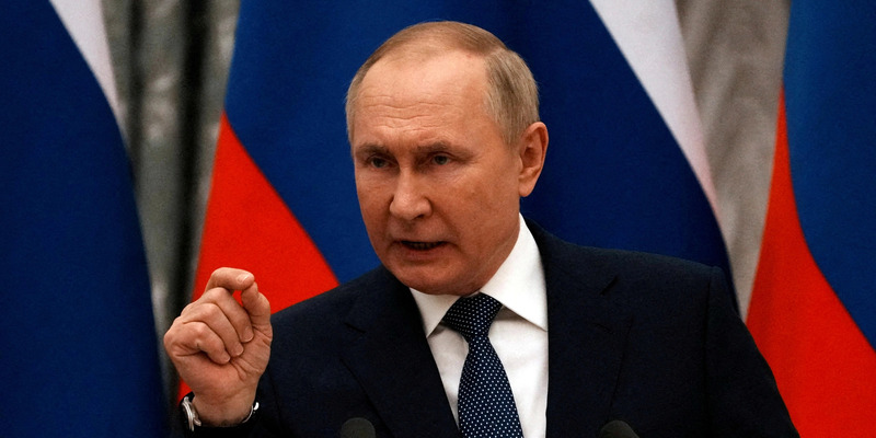 Putin Teken Dekrit Larang Ekspor Minyak ke Negara yang Gunakan Batasan Harga Barat