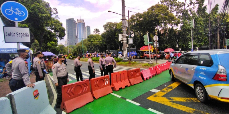 Jelang Penetapan Parpol Peserta Pemilu 2024, Jalan Menuju KPU Diblokade