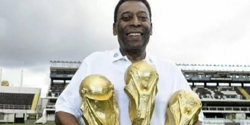 Legenda Sepak Bola Brasil, Pele Meninggal Dunia