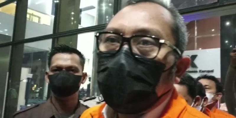 Jadi Tersangka Suap Ijon Dana Hibah, Sahat Tua Simanjuntak Ngaku Menyesal