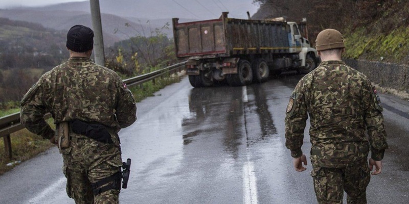 Ketegangan Memuncak di Kosovo, Orang-orang Serbia Memblokir Jalan