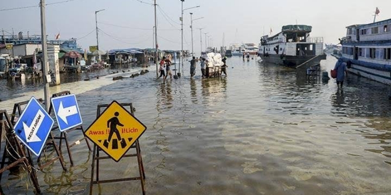 Jakarta Waspada Potensi Banjir Rob 6-12 Desember!