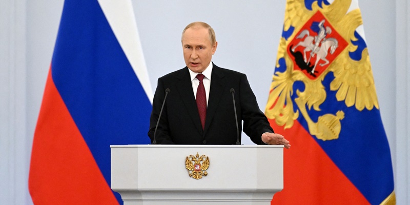 Putin: Gaji Pekerja Naik, Ekonomi Rusia Jauh Lebih Baik dari yang Diperkirakan