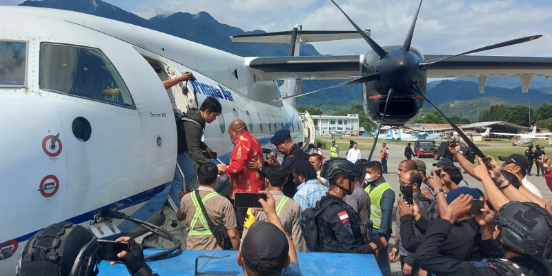 KPK Tangkap Lukas Saat Hendak ke Tolikara, Khawatir Kabur ke Luar Negeri