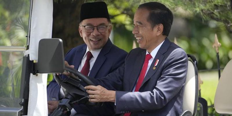 Jokowi Perlu Contoh Anwar Ibrahim, Tidak Jadikan Pengusaha sebagai Menteri