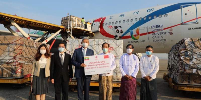 China Kirim 3 Juta Dosis Vaksin Covid-19 ke Myanmar