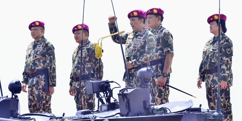 Diangkat Warga Kehormatan Marinir, Kapolri: Sinergitas TNI-Polri Makin Kokoh