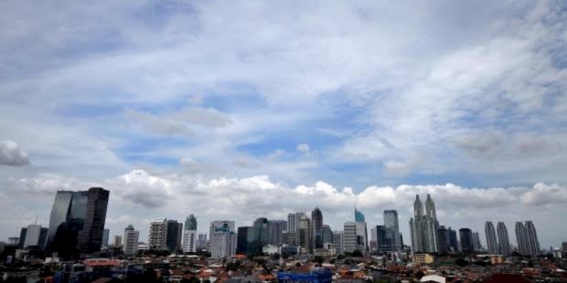 Sebagian Wilayah Jakarta Diguyur Hujan Petir hingga Sore Hari Ini