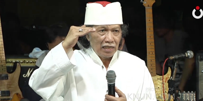 Cak Nun Ngaku Kesambet Samakan Jokowi dan Firaun