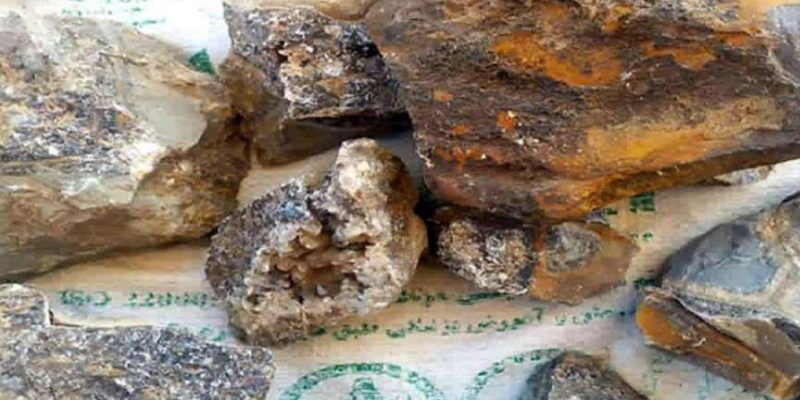 Selundupkan 1.000 Ton Batu Mengandung Lithium, Dua Warga China Ditangkap Taliban