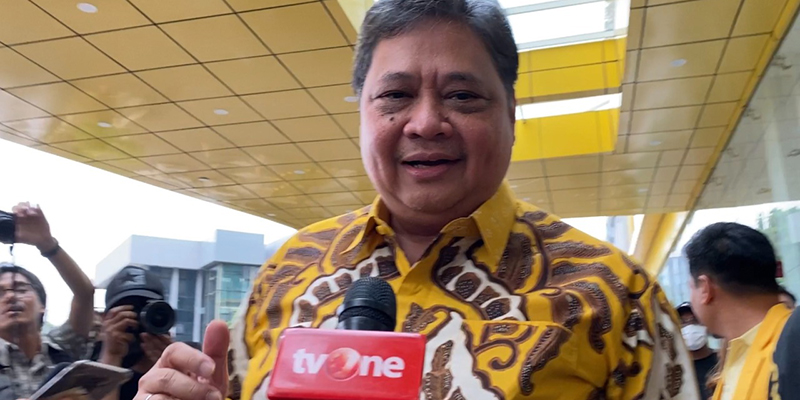 Usai Bergabung, Airlangga Beri Tugas Khusus Buat Kang Emil