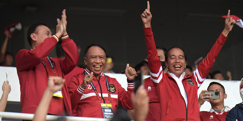 Sikap Jokowi Biarkan Menpora Jabat Waketum PSSI Sangat Tidak Tepat
