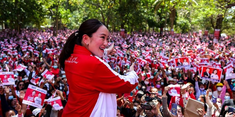 Andalkan Kepopuleran Sang Ayah, Puteri Bungsu Thaksin Yakin Memenangkan Pemilihan Thailand