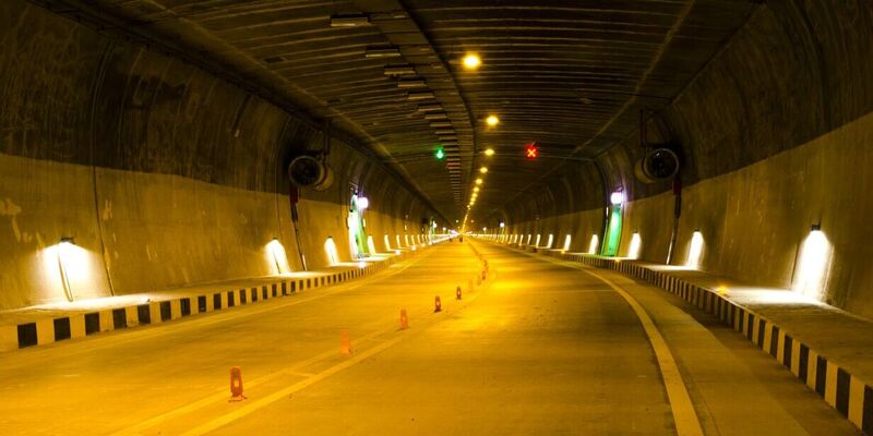 Kurangi Kemacetan, Pemerintah J&K Bangun Infrastruktur Jalan Raya dan Terowongan